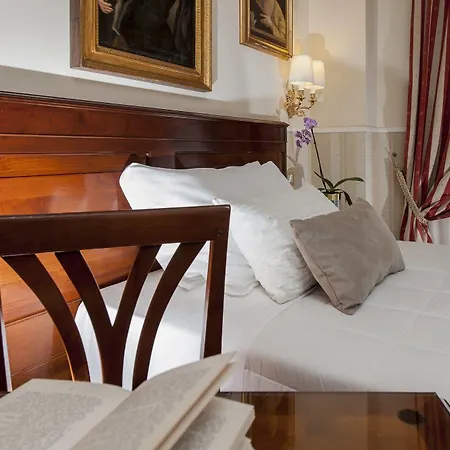 فندق ديس آرتيستيز 3*