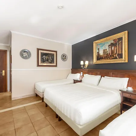 Des Artistes Hotel