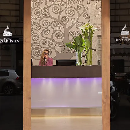 Des Artistes Отель 3*
