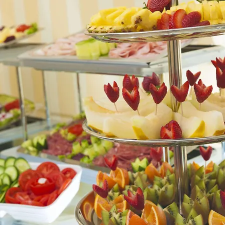 Отель Des Artistes