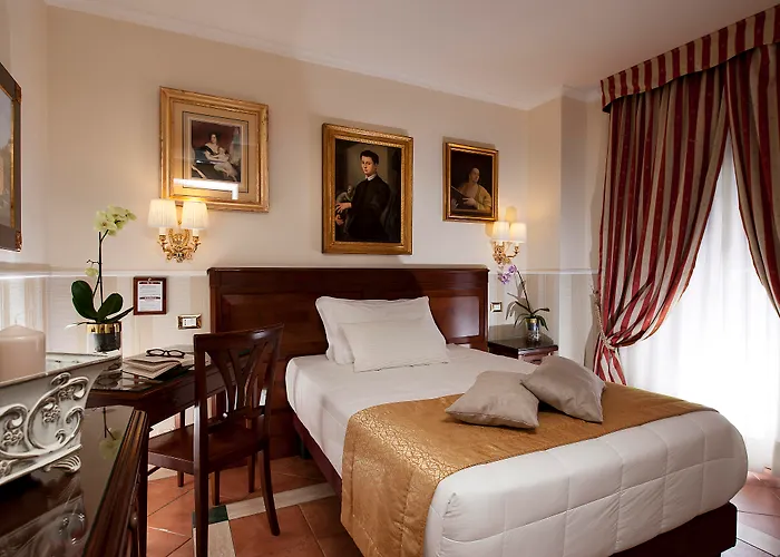 호텔 Des Artistes 3*