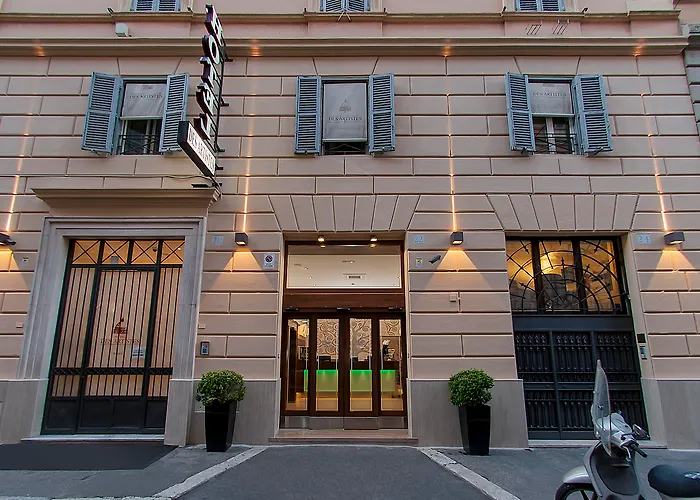 Des Artistes 호텔 3*