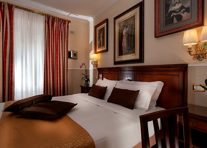 호텔 Des Artistes 3*